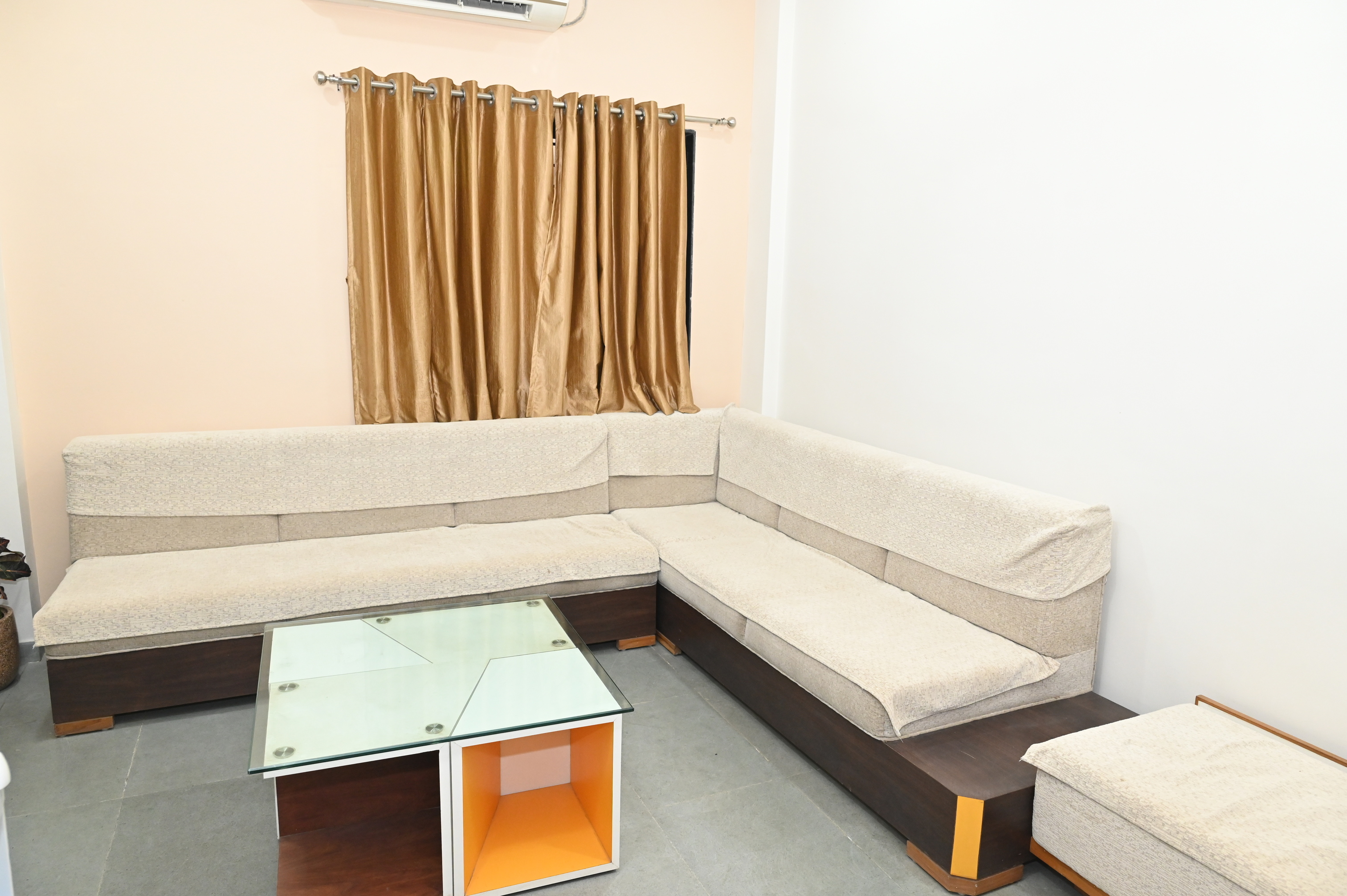 B4-06 Suite Villa
